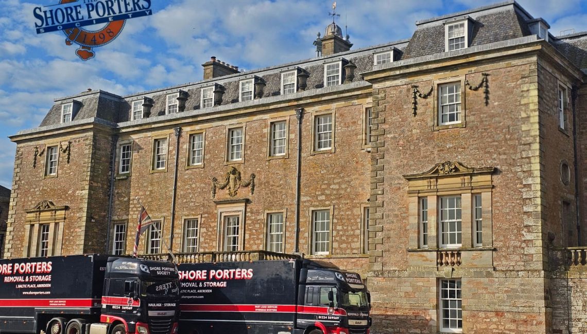 Shore Porters removals van arriving at a private collectors residence